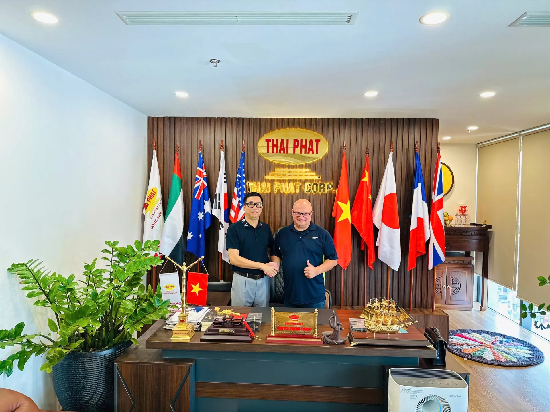 Làm việc với Tập đoàn Dieffenbacher - CHLB Đức